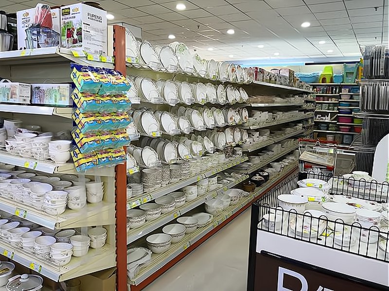 海南百货店：热带风情下的购物天堂